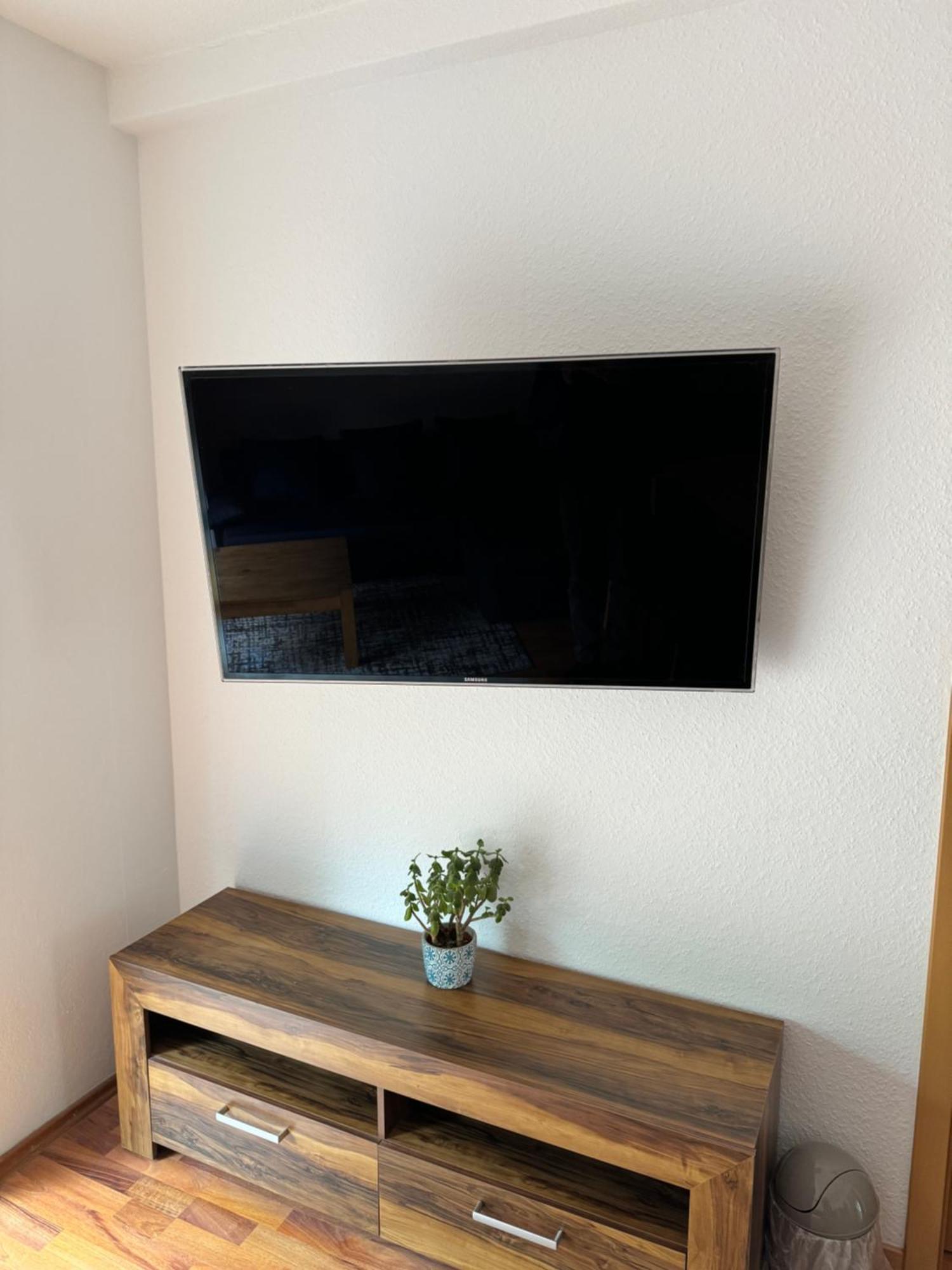 Schoene Eg Wohnung Mit Tv, Wlan Und Kueche - Maria Werne Eksteriør billede